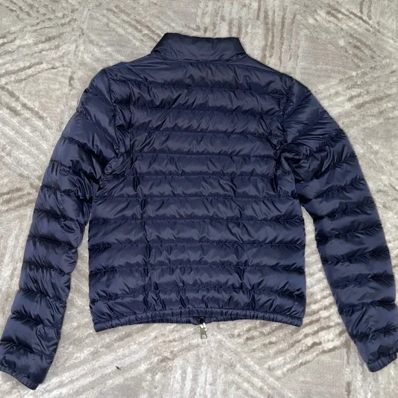 Navy Moncler jacket in perfect condition light weight and super comfortable - Picture 2 of 8